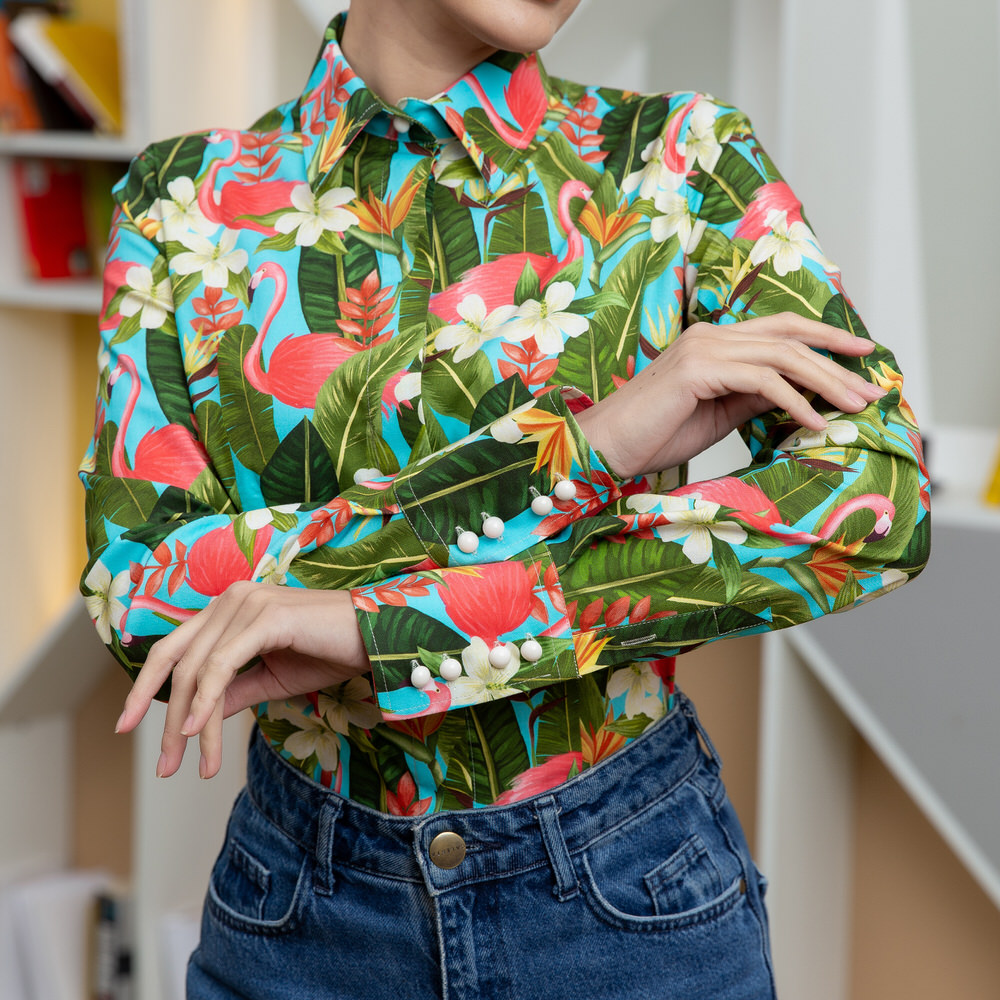Женская рубашка с высоким манжетом под пуговицы тропические цветы - 7888 (40) от ByME 