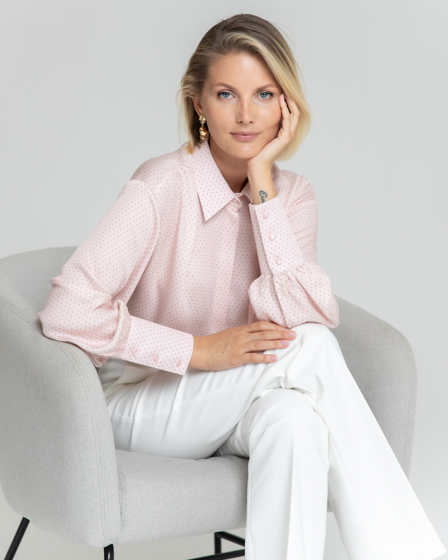 Женская блузка с пышным рукавом розовая в мелкий горох - 8357 от byME 