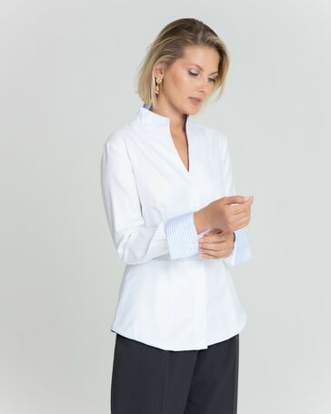 Женская рубашка воротник стойка белая с отделкой в голубую полоску - 8342 от ByME 