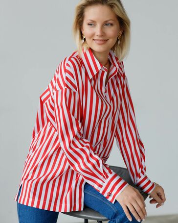 Женская рубашка с универсальным манжетом белая в красную полоску - 8422 от ByME 