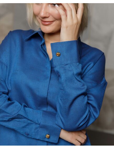 Женская рубашка в оверсайз силуэте фактурная с пышным рукавом синяя - 8427 от ByME 